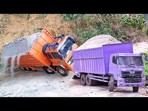 TRUK PASIR Fuso 220Ps TRUK TRIBAL Lewati TANJAKAN VIRAL Truk Hino 500 Laka Lantas RC Handmade