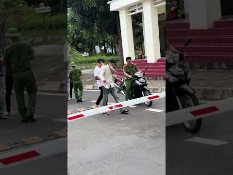 Hành động không đẹp của đại ca