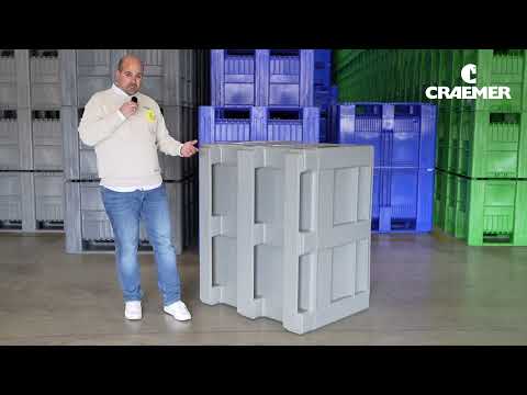 El palet box HB3 de Craemer: Thomas Hauertmann, responsable de ventas para Alemania, presenta el primer y único palet box de plástico completamente cerrado en el mundo. iNo olvide activar los subtítulos en inglés en la configuración del video para no perderse ningún detalle!