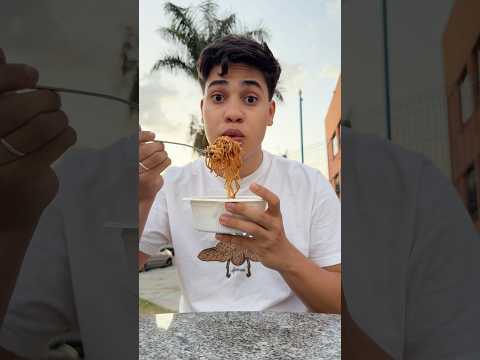 Tudo que eu comi no meu primeiro dia de aula 🏫🍜🤩 #shorts