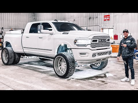 I Bought The BADDEST 5th Gen Cummins Dually! *New Tow Rig*