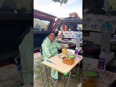 Pahado wali chai pakodi #cooking #naturelover #camping #enjoytrip #caravan #chaipakoda #shorts