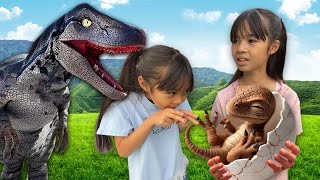 อุ้มลูกไดโนเสาร์ เกือบโดนกัดแล้ว | บริ้งค์ไบรท์
