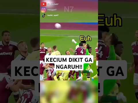 Momen kocak part 2 didunia sepakbola #shorts