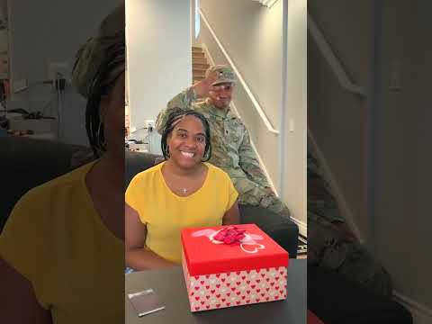 Heartfelt military reunion makes mom cry!