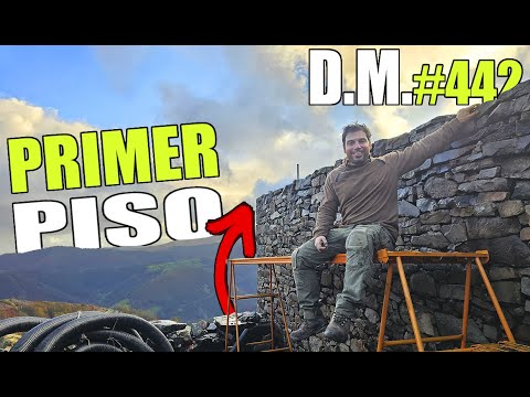 Restaurando una CABAÑA ABANDONADA de más de 100 AÑOS 23 🏠¡Para arriba! - Detección Metálica 442