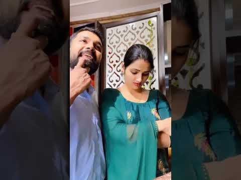 Koi Bta Skta Hai Achi Khbr Kon se hai