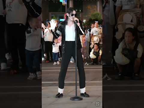 Dancers performing in the street square04 #SuperDancer
