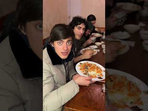 ПЕРЕКУС vs HOLLYWOOD ЗВЁЗДАМИ v МОСКВЕ ЧЕЕЕК @keryagg  @eldarkagasanov 🤩😎