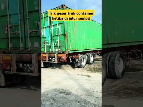 Untung ada forklift👏#trukoleng #fyp #shorts