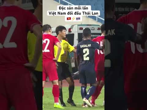 Quế Ngọc Hải “va” cầu thủ Thái Lan, HLV Kim Sang Sik bức xúc đòi trọng tài rút thẻ đỏ #shorts