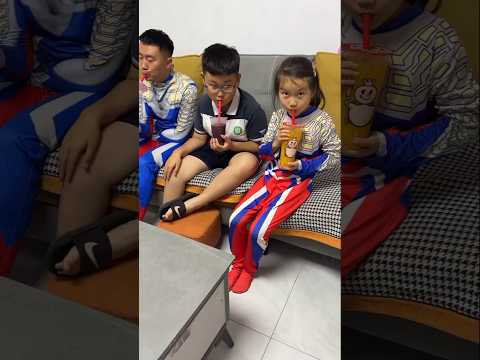 টিনাদের কাছ থিকে জুস নিয়ে চেক করে দেখলাম🤯#shorts #vairul