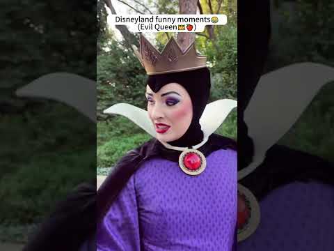 Disneyland funny moments😂 #funnyvideo #disney #disneyparktour #disney100 #disneyland #funny