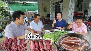 Quyên Trồng Rau Muống Để Làm Món Mực Trứng Cuốn Bánh Tráng, kết quả ngoài mong đợi 