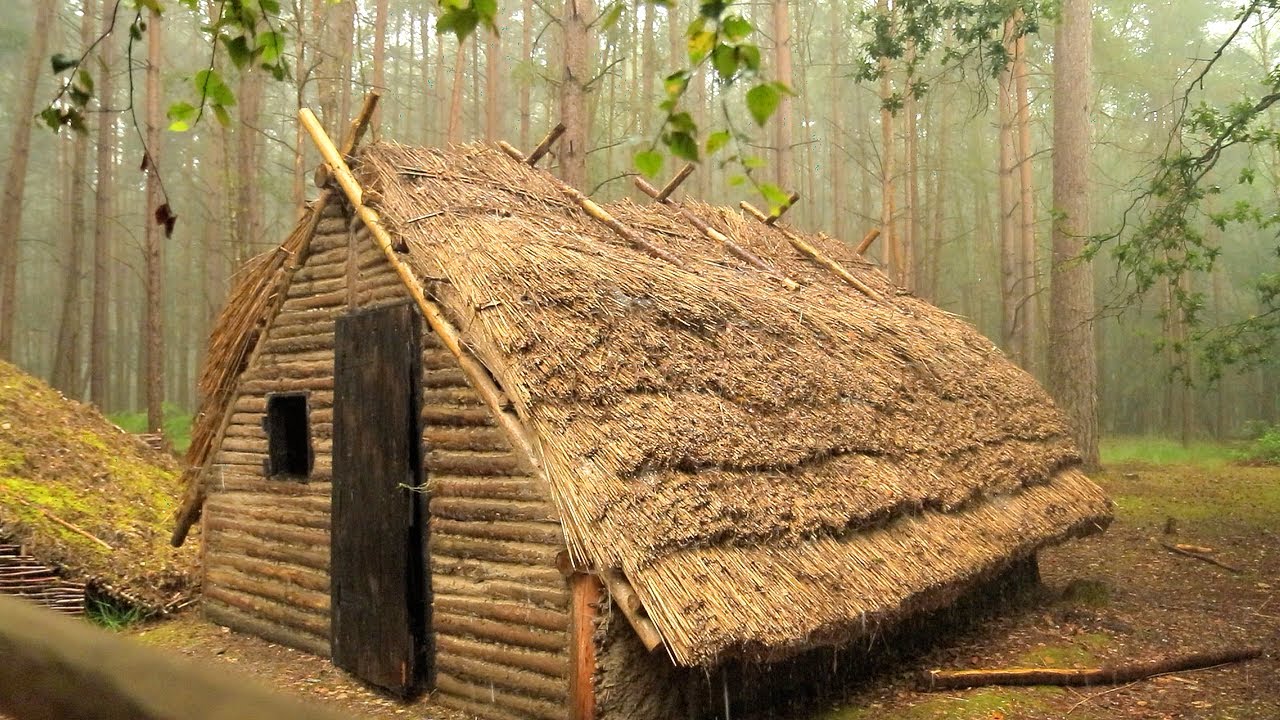 Bushcraft Camp in a Storm: Heavy Rain Cast Iron Cooking