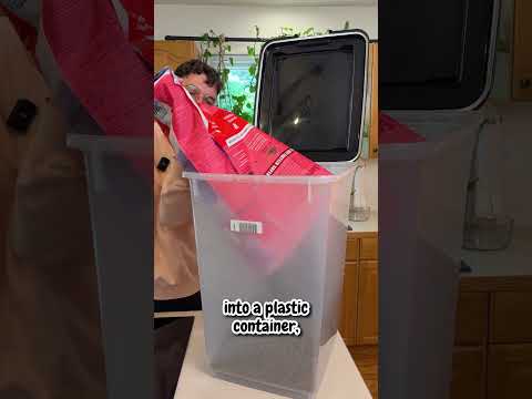 How to properly store dog & cat kibble! What is your current kibble storage setup? 👀🐾 #thebkpets