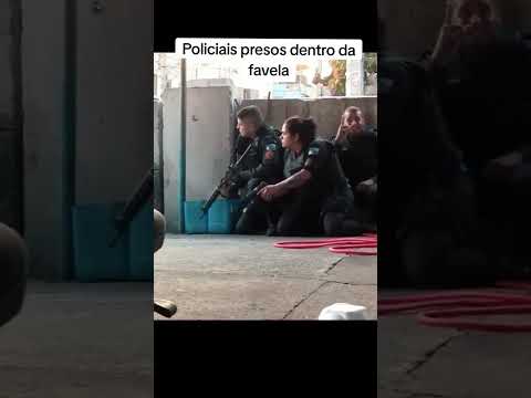 Policiais cercados em favela no Rio de Janeiro #policia #policial
