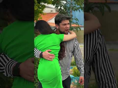 Mulher corajosa salva desconhecida 👏❤️ #shorts #viralvideo #youtube #youtubeshorts