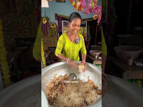 সোনা দির স্পেশাল ১০ টাকার আনলিমিটেড বিরিয়ানি #foodnerd #streetfood #food #foddielover #foodie