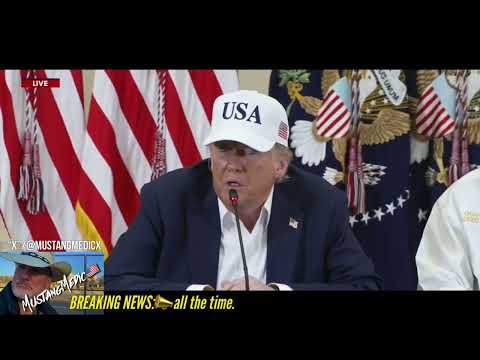 BREAKING NEWS:📣 President Trump smoking the PRESS again.
