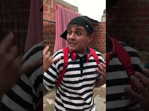 Cuando nos queremos escapar pero el tío nos ve