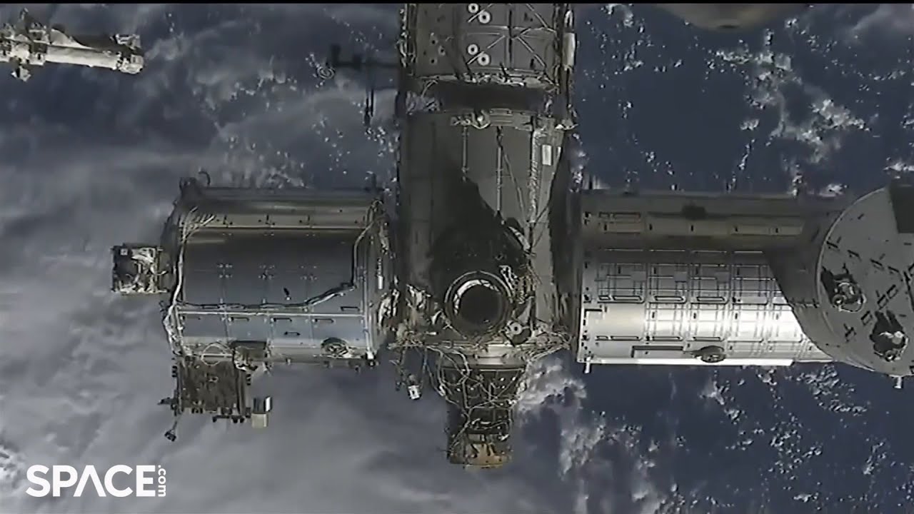 SpaceX Dragon moved to new parking spot on space station