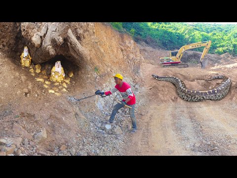 We Discovered Shocked The Whole World❗️ Strange Treasure Hunt With Metal Detector