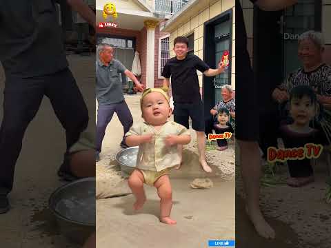 happy dance with funny dancer 🍓 #fypシ゚viral #happydance #babycute