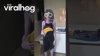 Evil Minion Costume || ViralHog