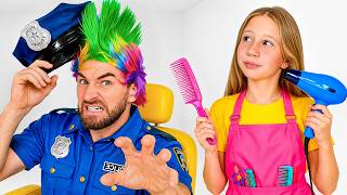 Nastya và những người bạn tạo ra các kiểu tóc đầy sáng tạo