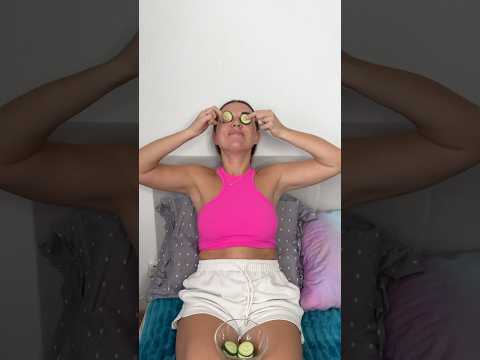 Cucumbers on the eyes