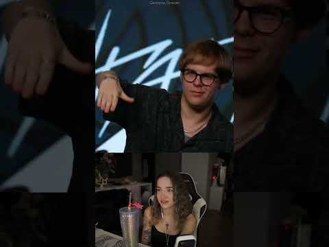Резко ПОМЕНЯЛ ГОЛОС 🤣 #gensyxa #генсуха #twitch #gensyxastream #shorts