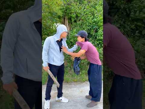 Real Life Bruce Lee Punish Two Bad Guys #action #kungfu #brucelee #lifelessons #selfdefenseskills