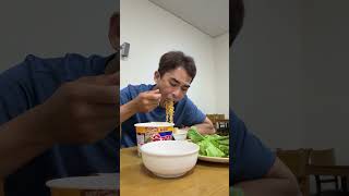 หลังเลิกงานกินง่ายไปก่อนนะ😆🥰🇰🇷 #เกาหลีใต้ #food #ทำงานเกาหลี #lunch
