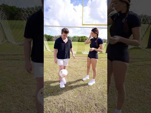 JUGGLE FOR SNAP👻⚽️