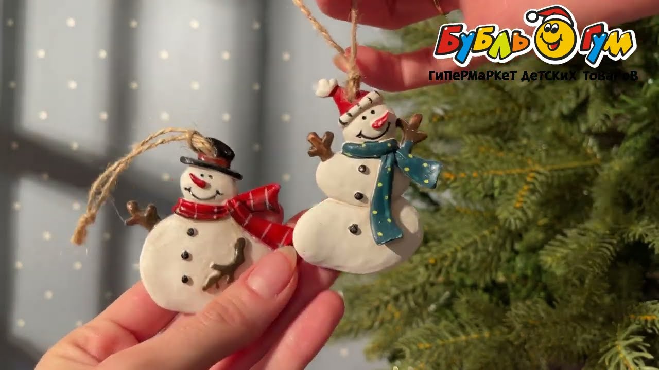 Украшение подвесное Веселый снеговик в шарфе 6см в ассортименте - видео