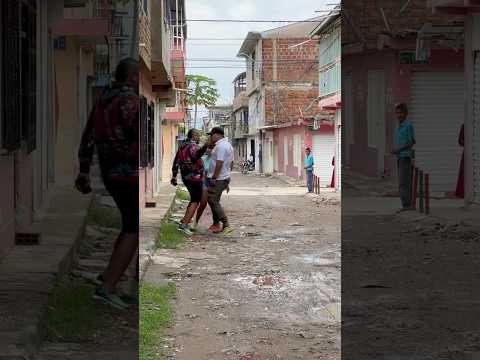 La bolsa millonaria caída del cielo nivel ya me sacaste la rabia 😭🤣 #parati #viralvideo #humor