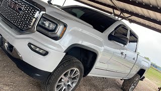 Le cambiamos el diferencial ala Denali y también la bomba de gasolina 