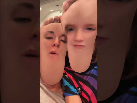 STiNKY FEET!! jenny, navey, & niko turn into a SMELLY FOOT! #aforadley