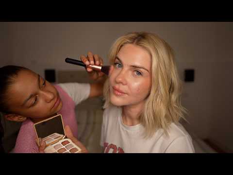 ASMR | ma nièce me maquille 🫶🏻 chuchotements tout doux