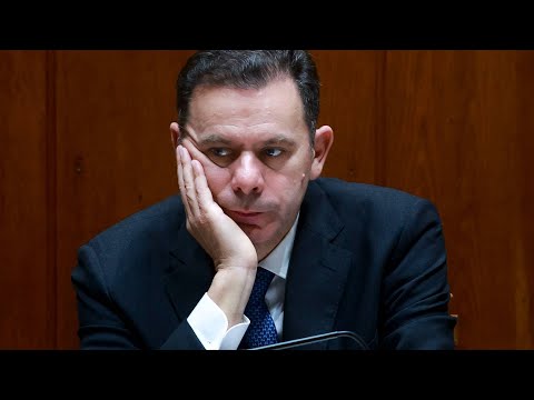 Portugal vai a eleições. O filme do braço de ferro entre Governo e PS
