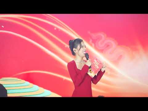 Kỉ niệm đẹp cùng Coca Cola và MC Vân Anh_Ming Communications