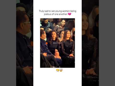 Kyu nhi ho rhi h dosti? #ananyapandey #rashathadani #bollywood #ipl #aarushisharma #rashmeetkaur