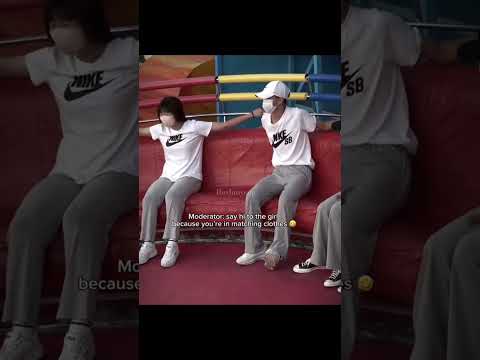 when she said 17 he moved away 🤣 #korea #kpop #koreananimation #kpopgirl #viralvideo