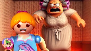 Hannah için BABYSITTER!😱 Kaçmak zorunda!🙈 Roblox Obby | Playmobil Family Bird