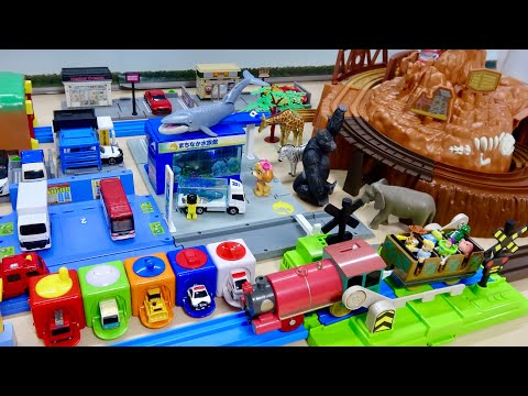 ディズニープラレール ビッグサウンダーマウンテン☆トミカタウンくるくる回転コースをはたらくくるま のミニカーが走行!