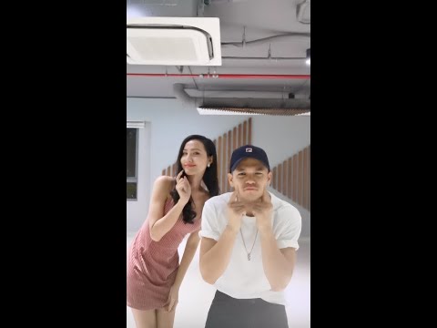Trọng Hiếu và Hoài Sa cực swag với #anysongchallenge