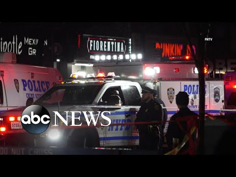 Suspect in custody after allegedly injuring 3 officers on NYE | GMA