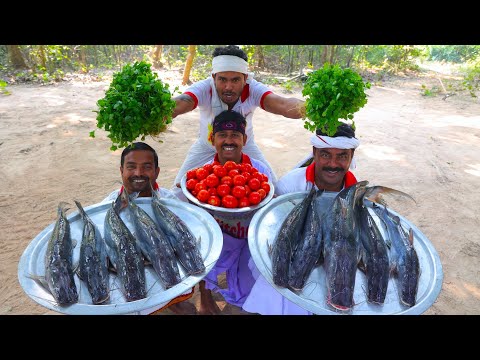 River famous Big Aar fish with potato curry | Village style fish curry cooking for village people