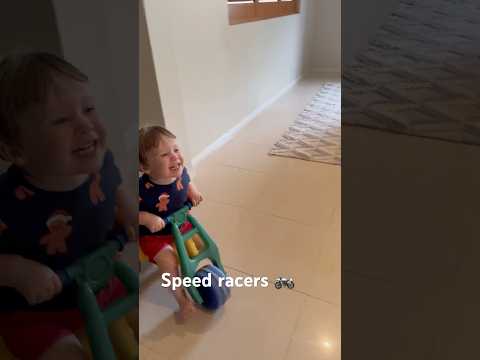 They are getting so fast time for upgrades 😎 #twins #funny #cute #fast #bike #dad #perenting #fun